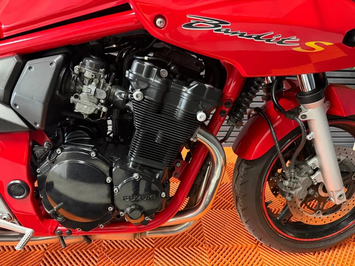 Suzuki Bandit - Image 10