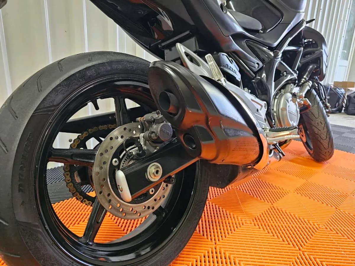 Suzuki Gladius 650 A2 - Image 2