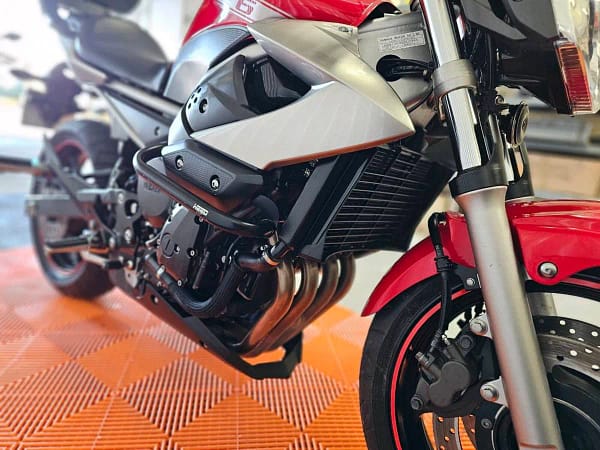 Yamaha XJ6