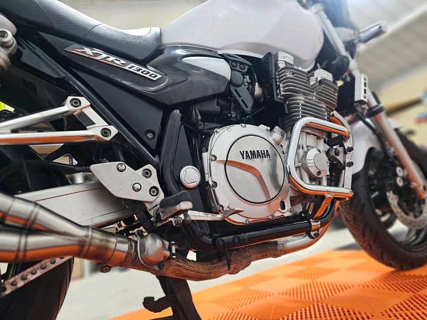 Yamaha XJR1300