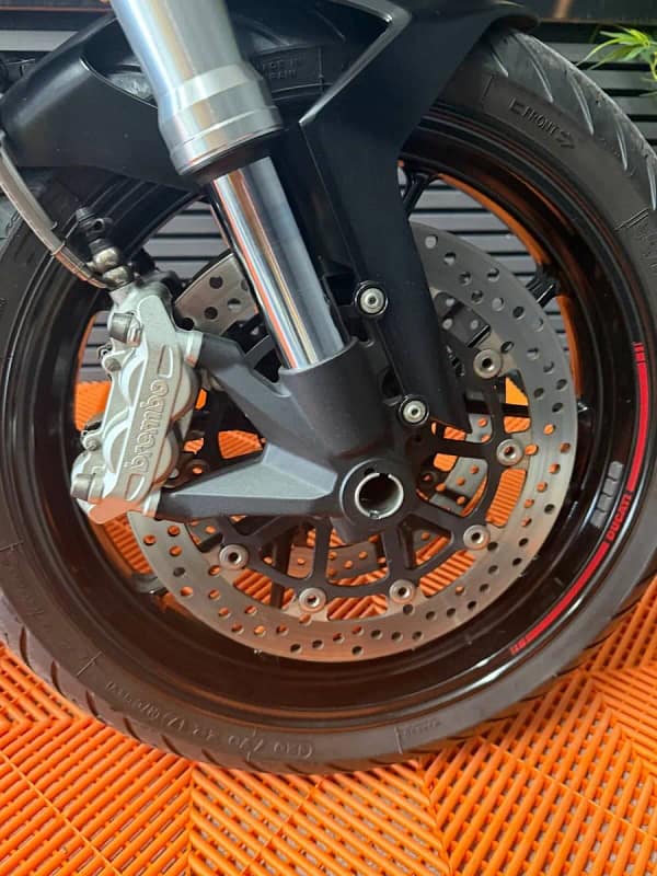 Ducati Monster 796
