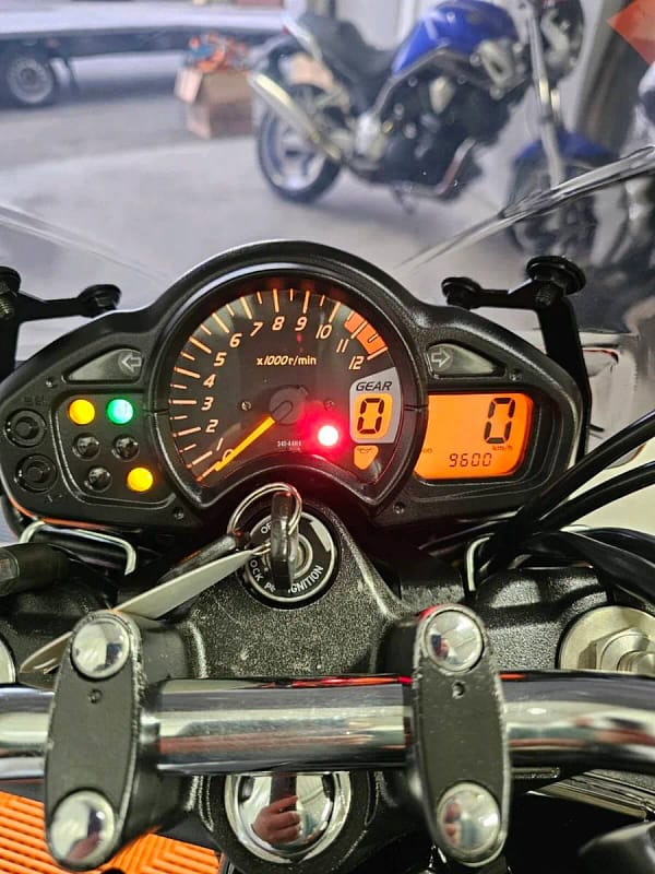 Suzuki Gladius 650 A2