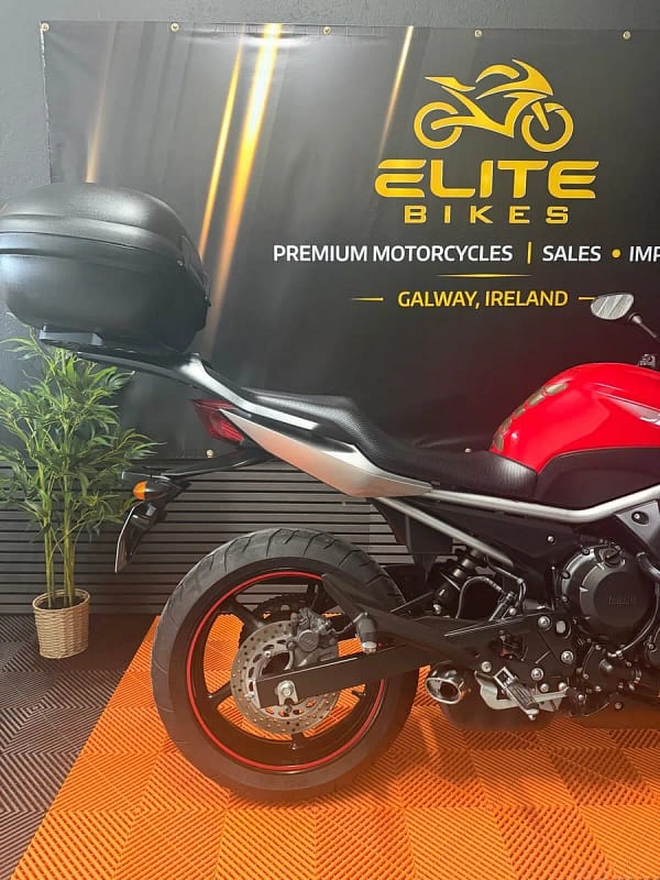 Yamaha XJ6