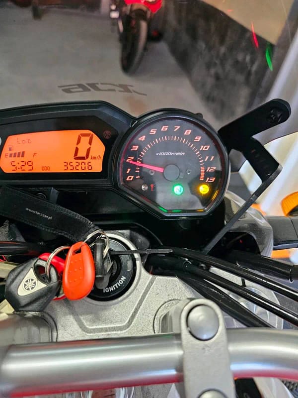 Yamaha XJ6