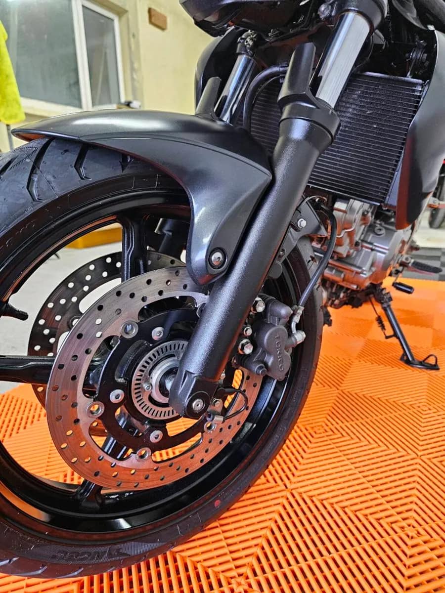 Suzuki Gladius 650 A2 - Image 4