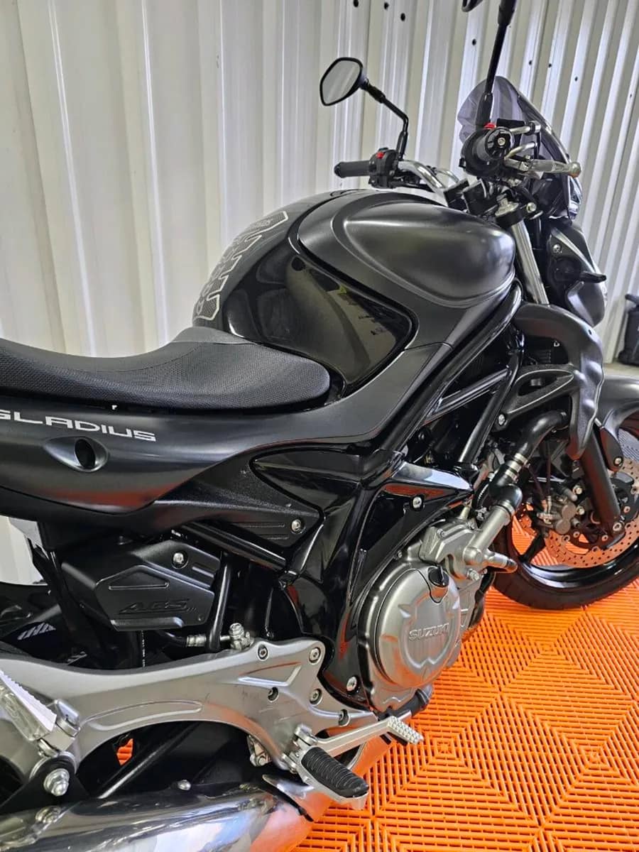 Suzuki Gladius 650 A2 - Image 8